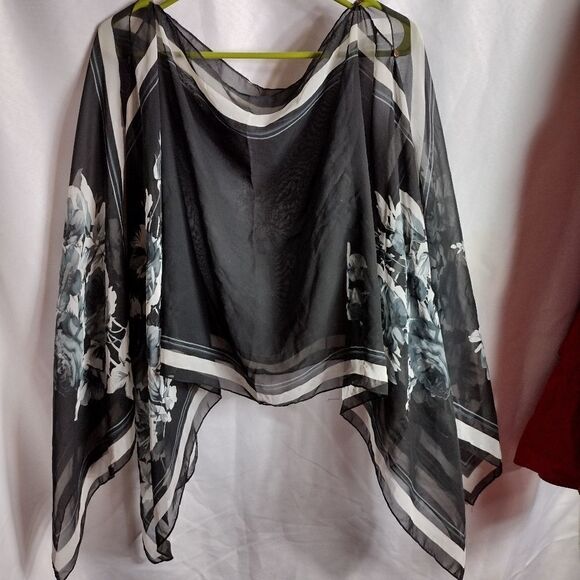 Shawl   - Picture 1 of 3